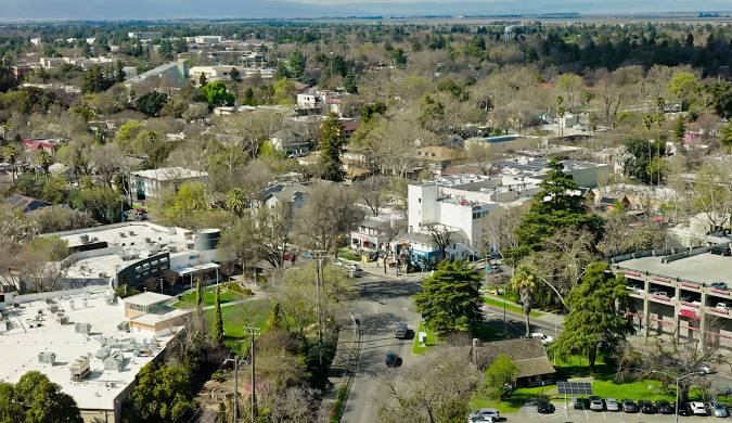 Roofing Contractor in Davis, CA